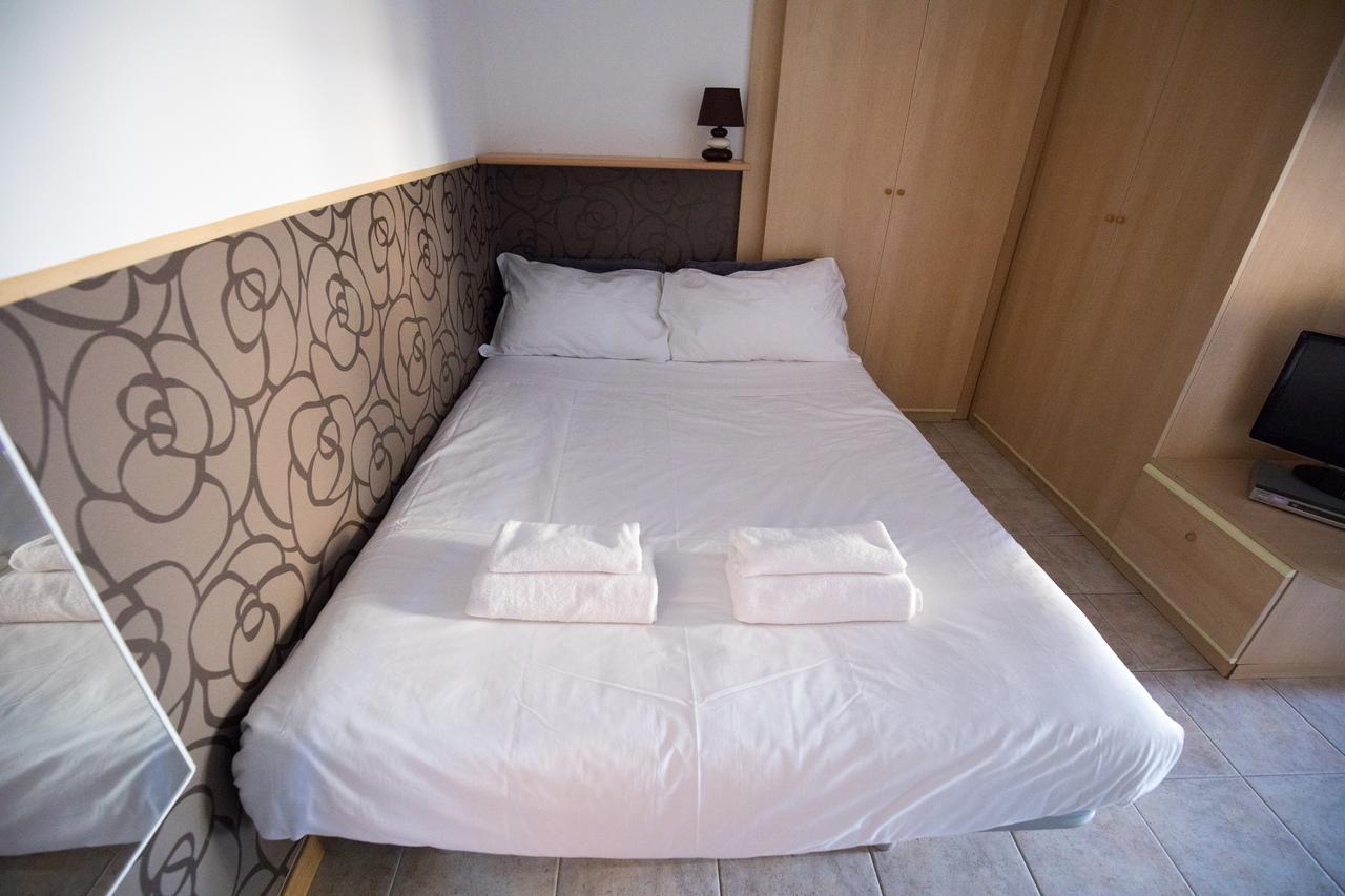 Italianway-Bligny 39 Apartment Milan Bagian luar foto